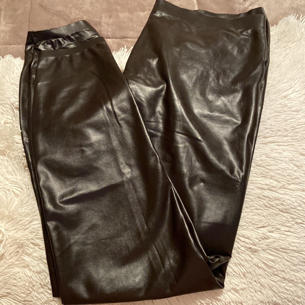 Faux leather leggings